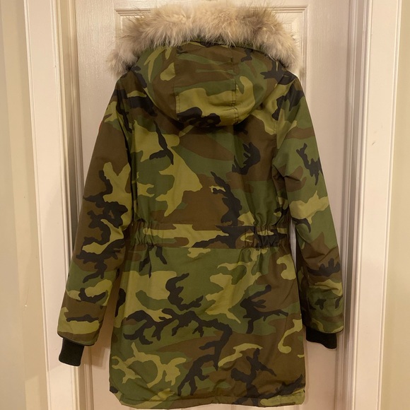 Canada Goose Trillium Parka/sold - Picture 2 of 6